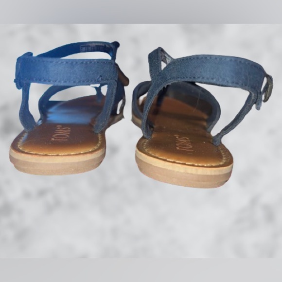 Tom’s navy Lexie canvas embroidered flat sandals, sz 6 1/2 - Picture 4 of 6